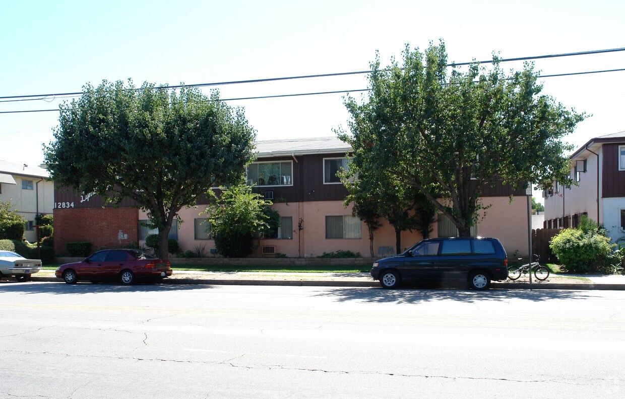 Foto del edificio - 12834 Oxnard St