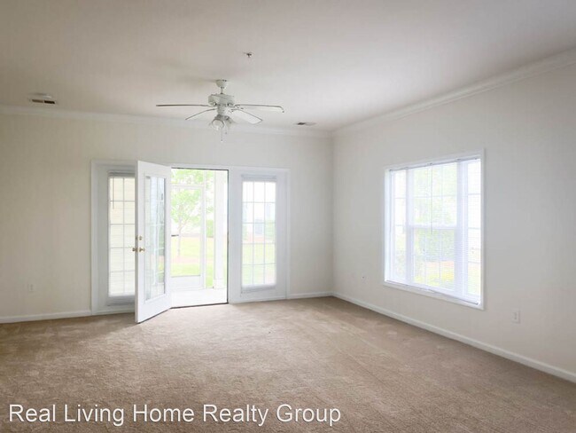 Building Photo - 423 Mahogany Dr