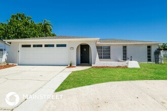 Building Photo - 9426 Legend Ln