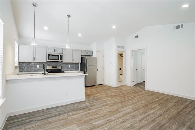 Foto del edificio - 523 N Ewing Ave