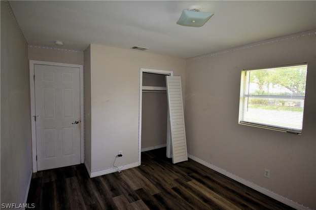 Foto del edificio - 15790 Pine Ridge Rd