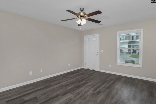 Foto del edificio - 914 Dawsons Park Wy
