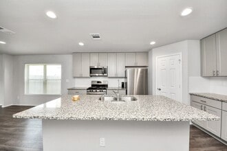 Building Photo - 4231 Tulip Oak Dr