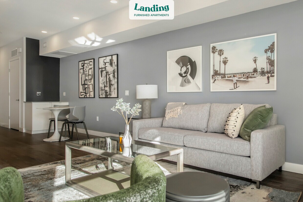Foto principal - 16395 Biscayne Blvd