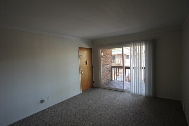 Foto del edificio - 2722 Crooks Rd