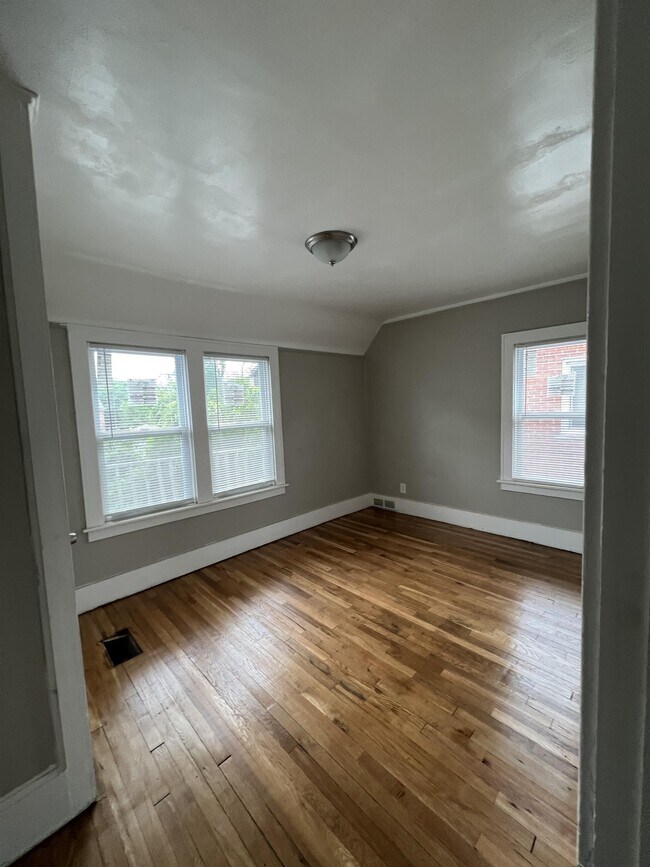 Foto del edificio - 15500 Rutherford St
