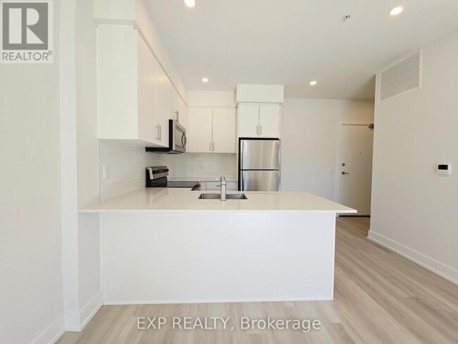 Building Photo - 1100 Lackner Pl