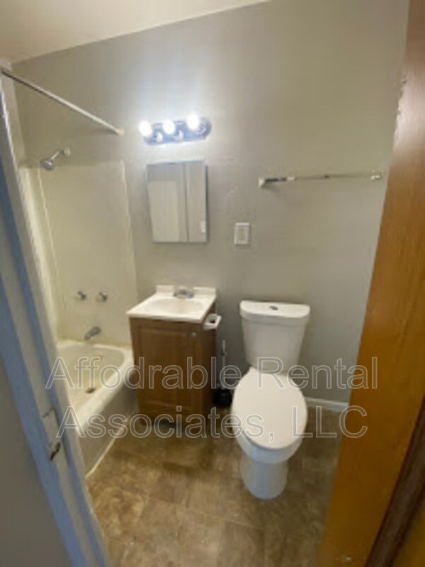 Foto del edificio - 1951 S 11th St