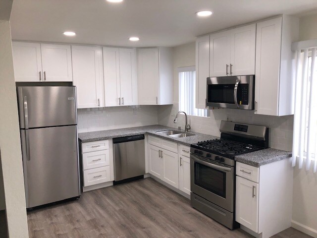 Foto del edificio - 16852 Sims Ln