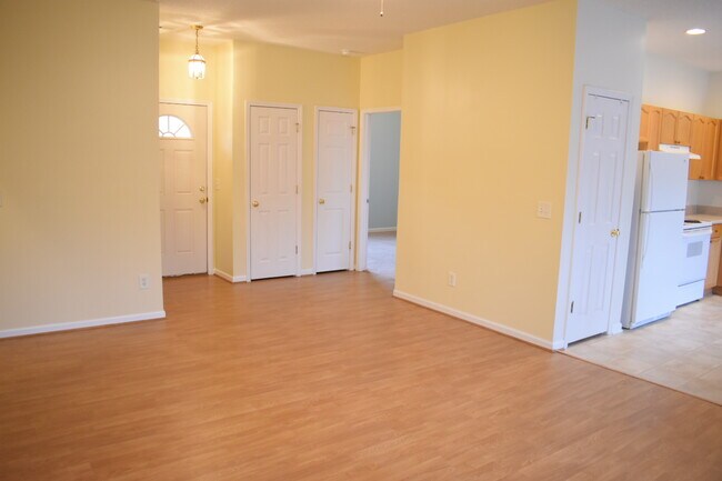 Foto del edificio - 6818 Hailsham Dr