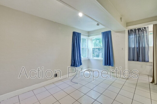 Photo - 1006 Ramona St Apartment