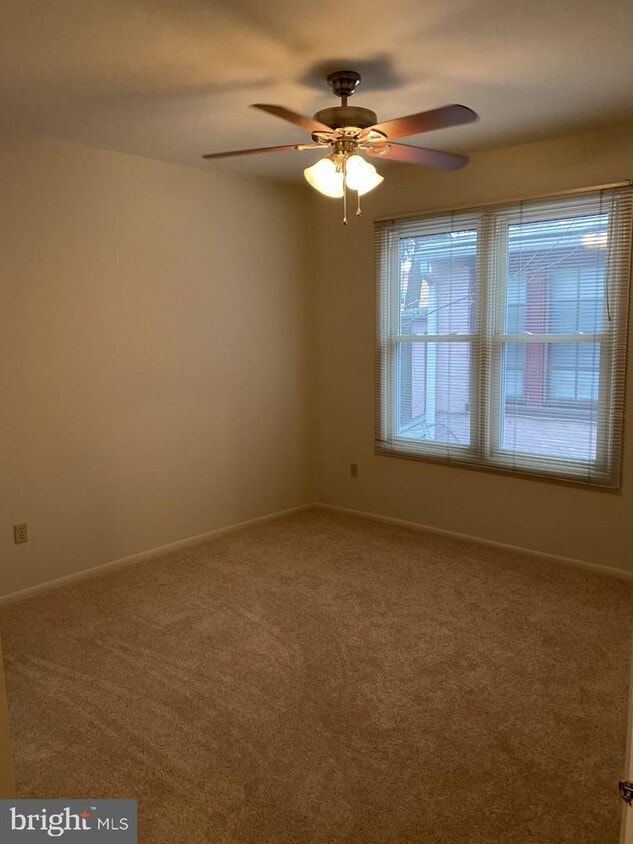 Primary Photo - 313 N Market St