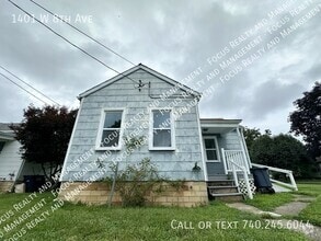Building Photo - 1401 8th Ave