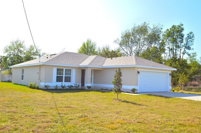 Building Photo - 10 Lytton Ln