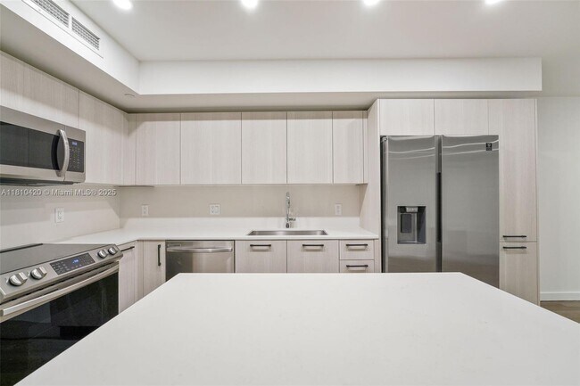 Foto del edificio - 1500 Bay Rd