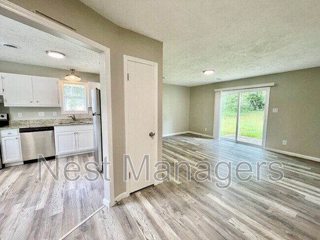 Foto del edificio - 6405 Lorell Ct