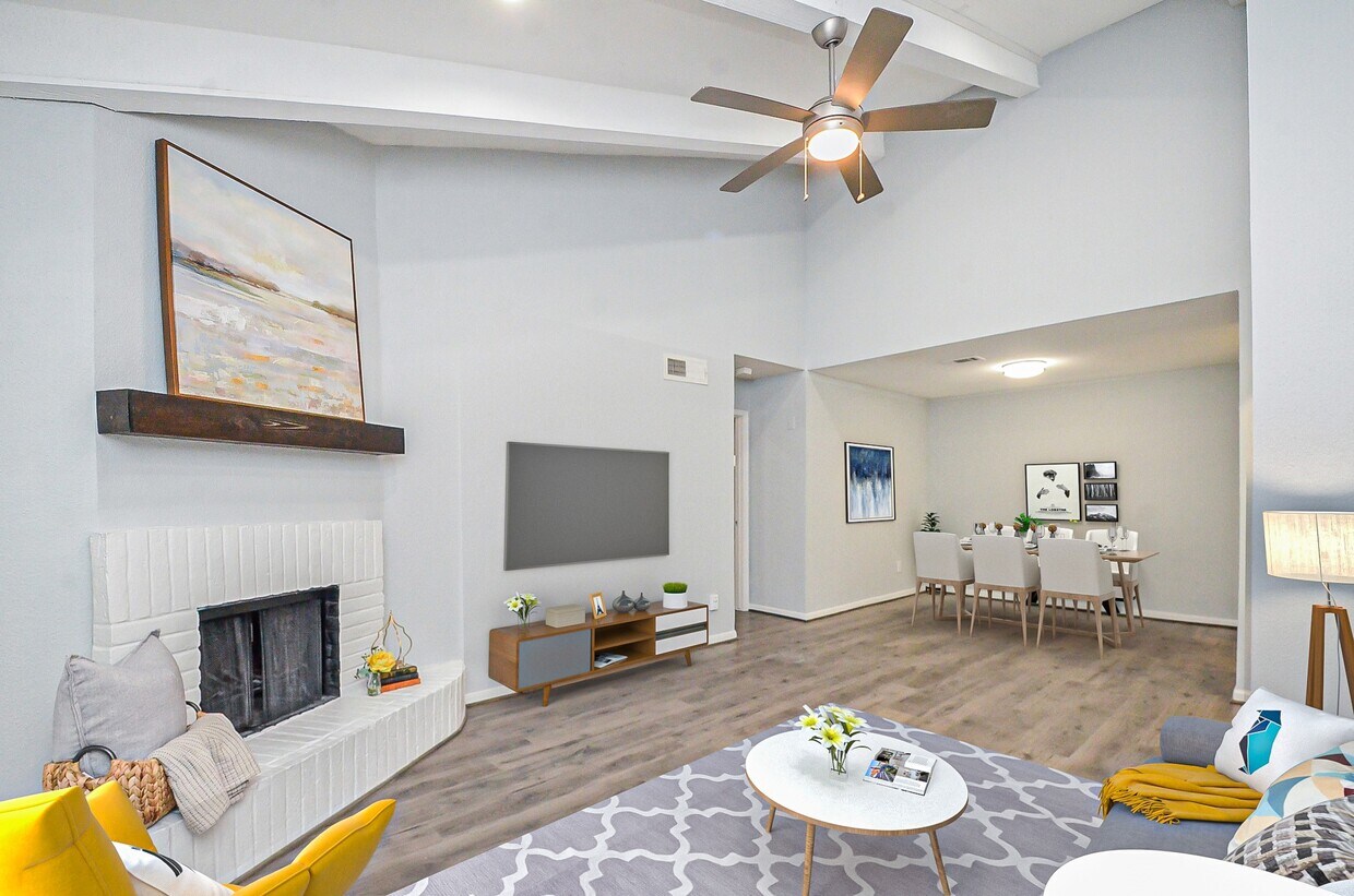 Foto principal - 5711 Sugar Hill Dr