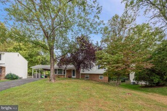 Building Photo - 9704 Aspen Hollow Way
