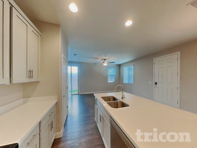 Foto del edificio - 2929 N 28th St