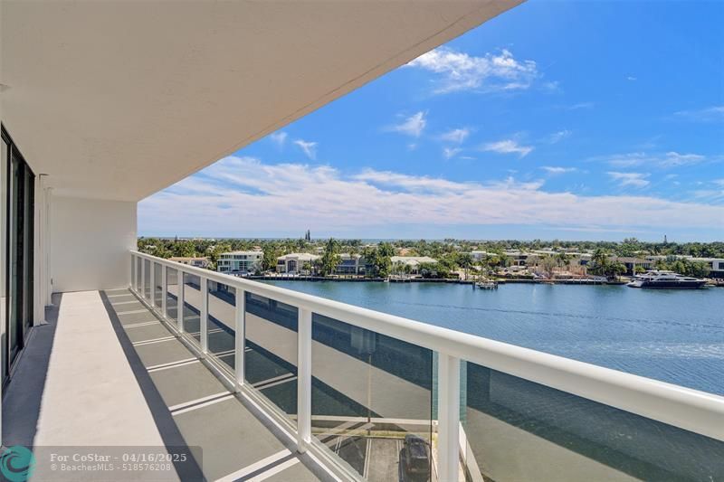 Foto principal - 20515 E Country Club Dr