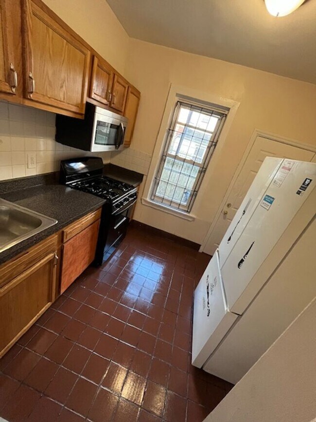 Foto del edificio - Remodeled Home - Harrowgate