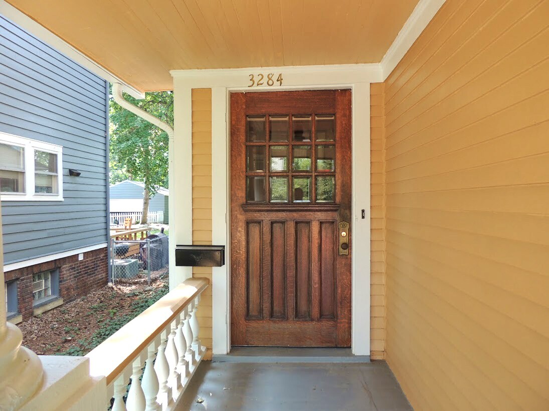 3284 Hyde Park Ave Cleveland Heights, OH 44118 – photo 2