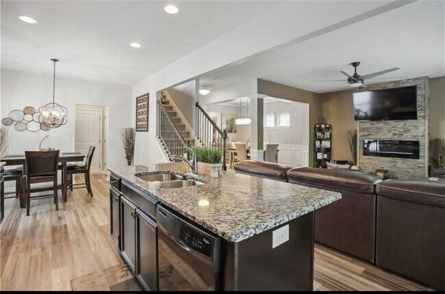 Foto del edificio - 402 Hardy Ives Ln