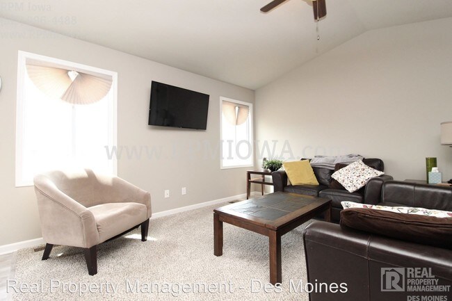 Building Photo - 3 br, 2.5 bath House - 2611 NW 23rd Street