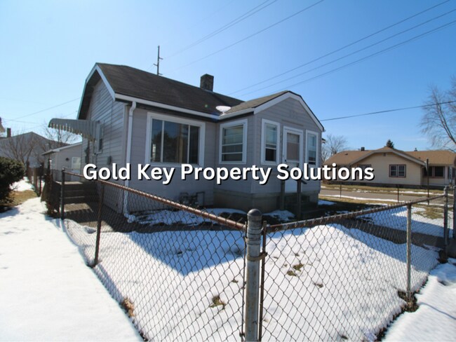 Foto del edificio - Nice 2 BR 1 BA House with Central Air and Garage (SECTION 8 APPROVED)