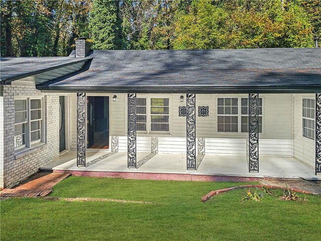 Building Photo - 1527 Willis Mill Rd SW