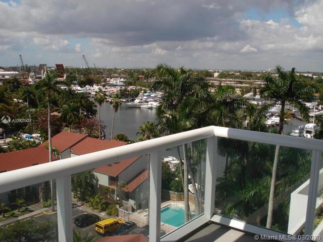 Foto del edificio - 1871 NW South River Dr