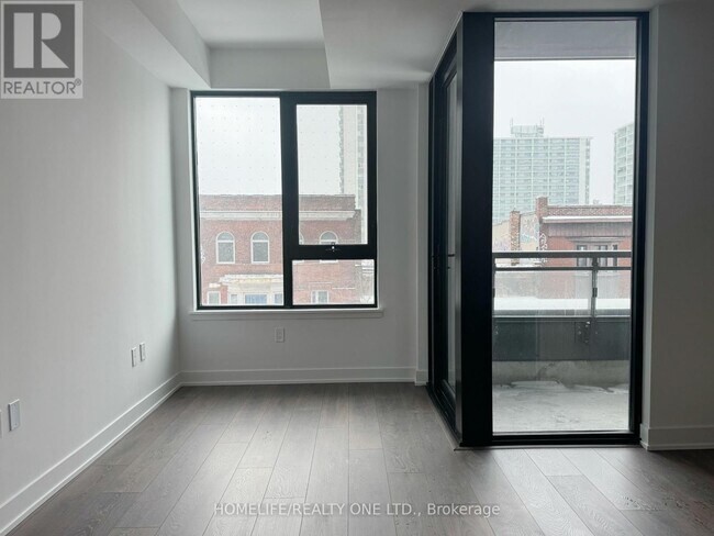 Photo du bâtiment - 758 Dovercourt Rd