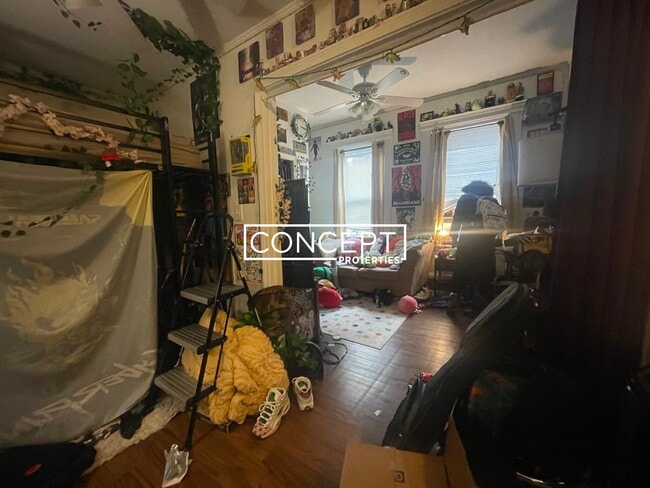 Building Photo - 64 Hemenway St