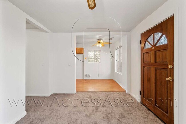 Foto del edificio - Spacious One Story 2 Bed/1.5 Bath Home In Wonderful City Of Lake Elsinore!