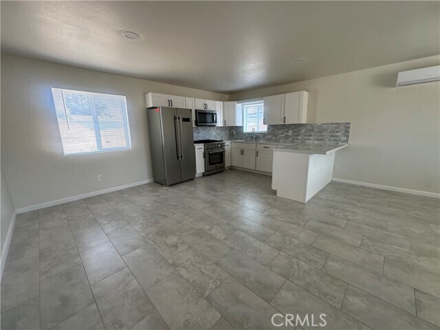 Foto del edificio - 1094 Donna Ln