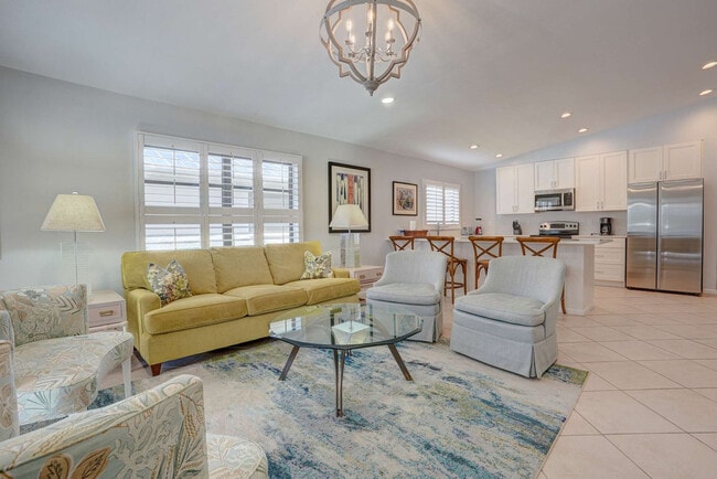 Foto del edificio - 669 107th Ave N