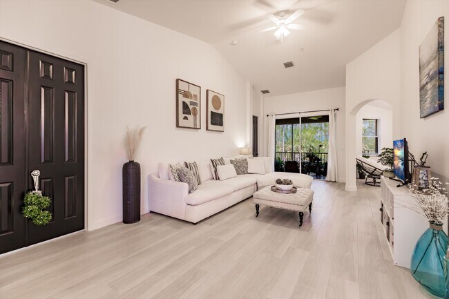 Building Photo - 1455 Mariposa Cir