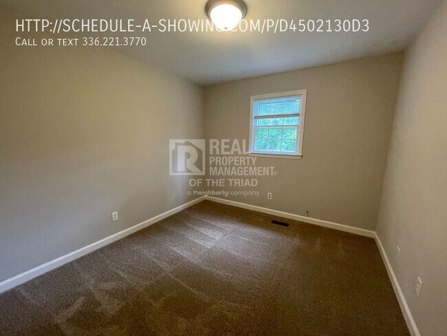 Building Photo - N Davidson Clemmons Home Friedburg Elem / ...