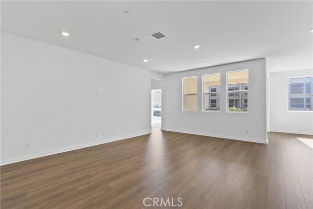 Foto del edificio - 960 N Tangent Privado
