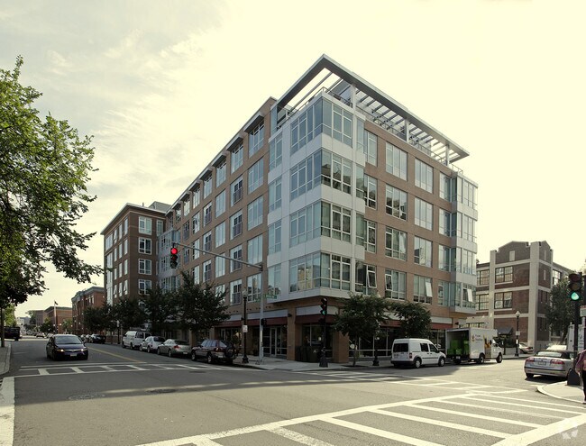 Building Photo - 700 Harrison Ave