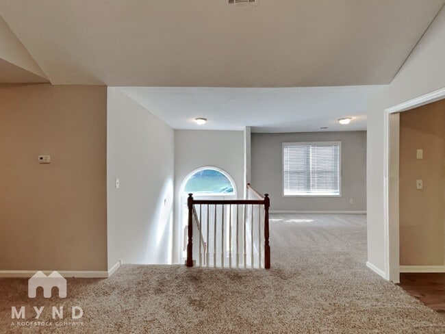 Building Photo - 1013 Vineyard Walk