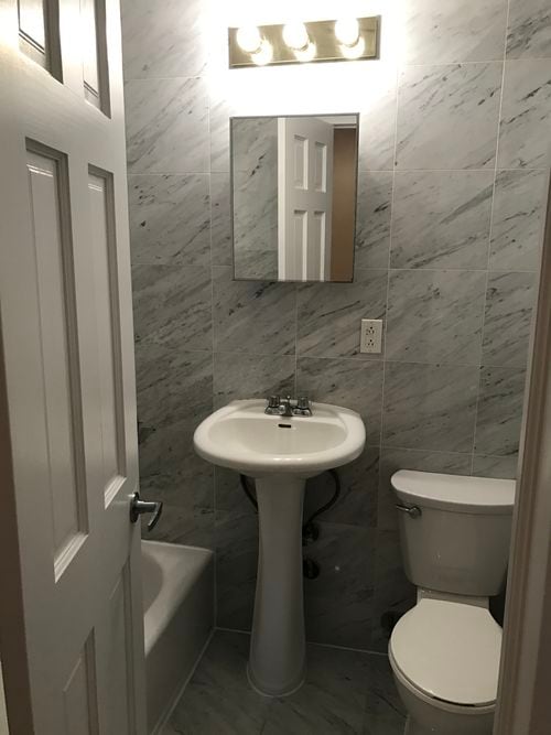 Building Photo - 881 10th Ave