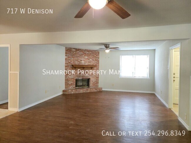 Building Photo - Updated 4/2 in Robinson!