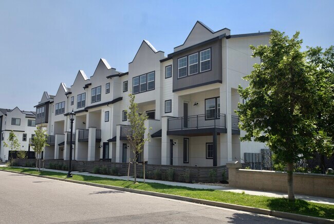 Building Photo - 11431 Colony Row