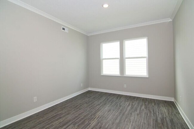 Building Photo - Beautiful Home in Westfield