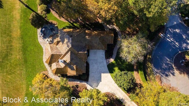 Foto del edificio - 5 br, 4.5 bath House - 100 Lake Cliff Court