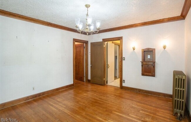 Foto del edificio - 1913 Cypress Ave