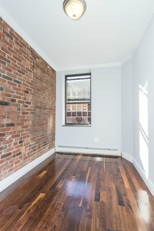 Primary Photo - 120 Mulberry St