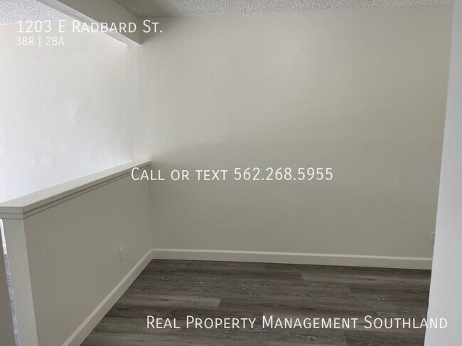 Foto del edificio - Remodelled 3 Bedroom 2 Bath Home with Larg...