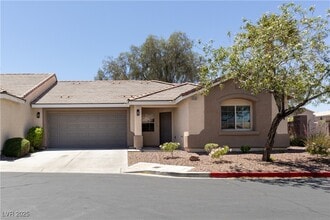 Building Photo - 8688 Little Fox St